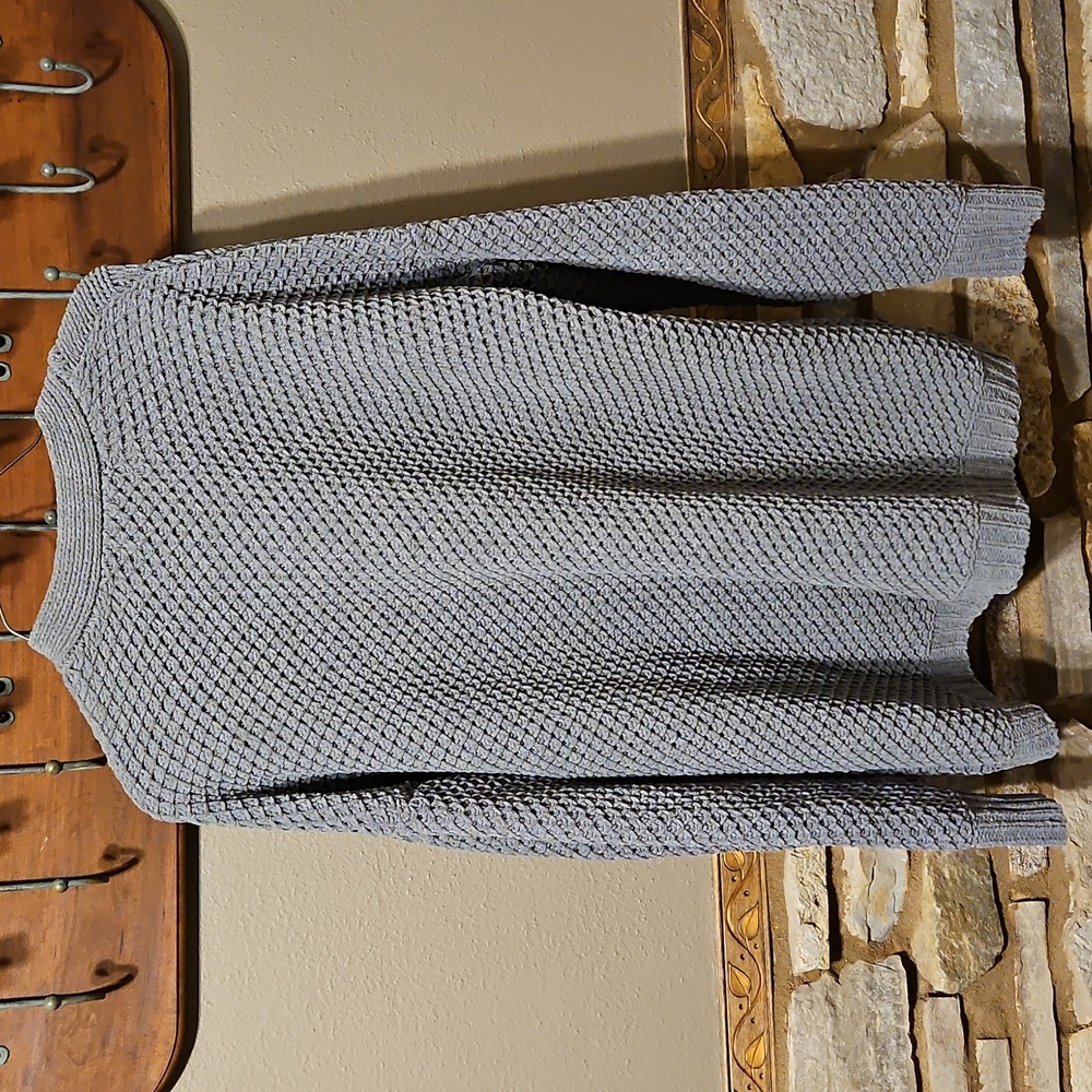 Hollister Open Front Sweater Size Medium - Picture 6 of 6